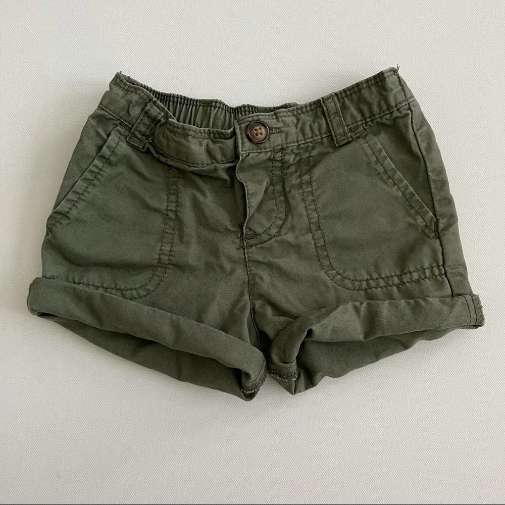 Carter’s Toddler Girl Short Size 12 Months